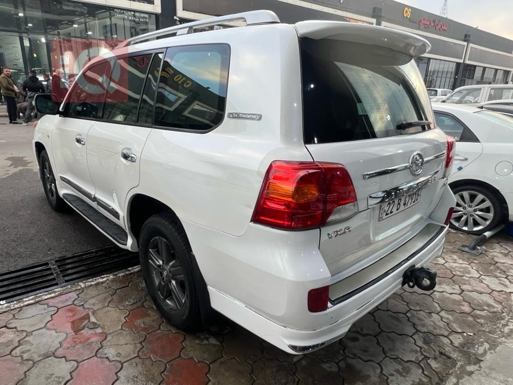 تويوتا لاندكروزر